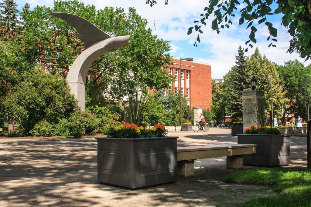 University Of Alberta - Accommodation Edmonton Extérieur photo